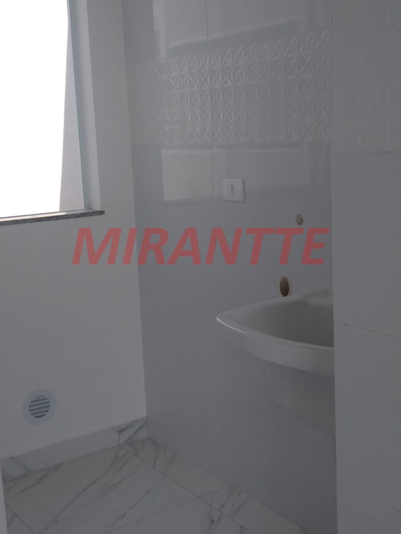 Apartamento de 44m² com 2 quartos em Parque Vitória