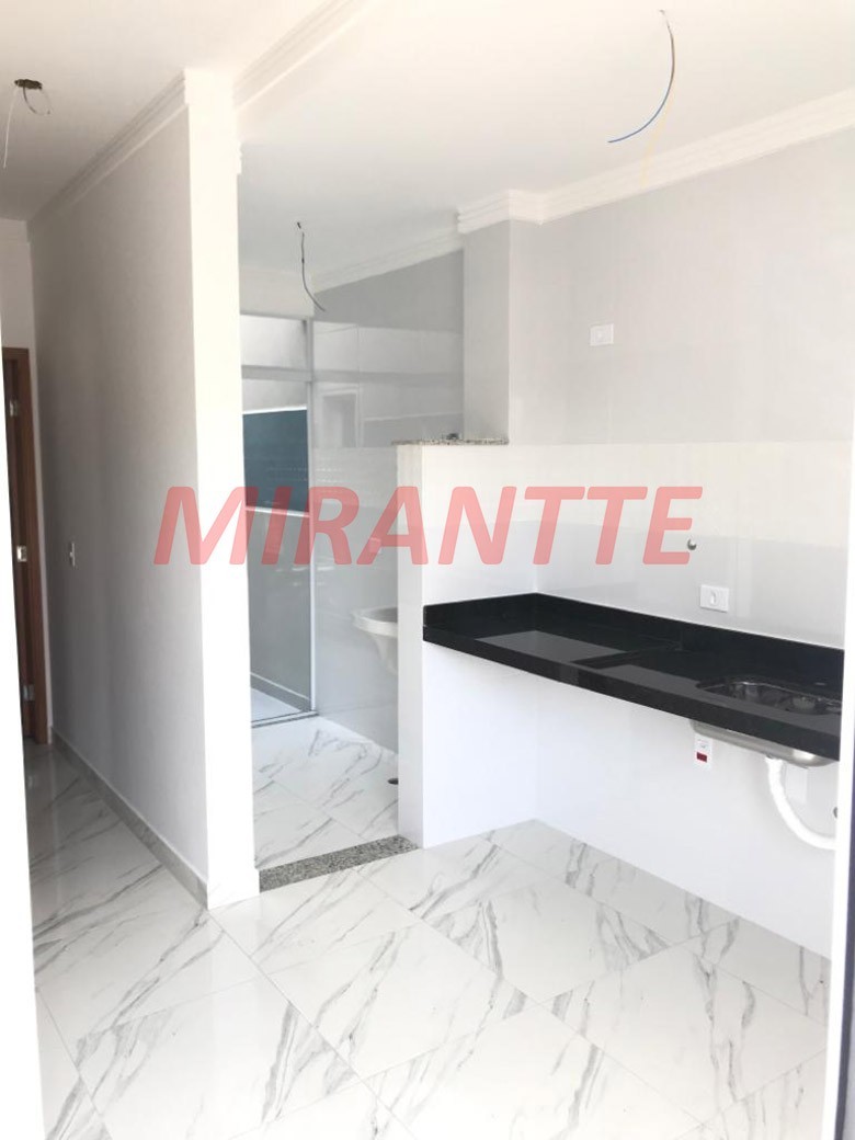 Apartamento de 44m² com 2 quartos em Parque Vitória