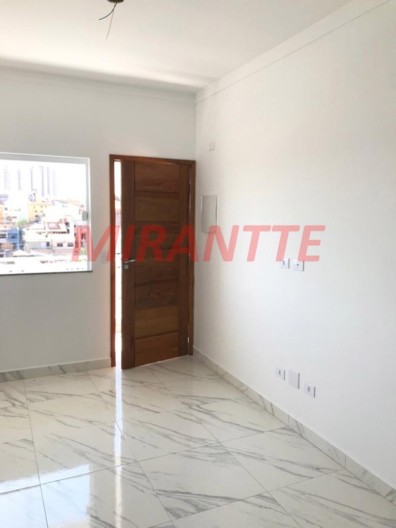 Apartamento de 44m² com 2 quartos em Parque Vitória