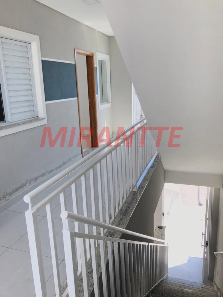 Apartamento de 44m² com 2 quartos em Parque Vitória