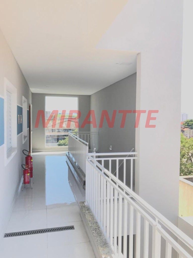 Apartamento de 44m² com 2 quartos em Parque Vitória