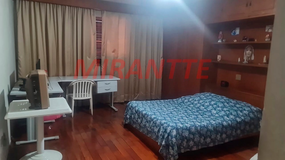 Sobrado de 293m² com 2 quartos em Casa Verde