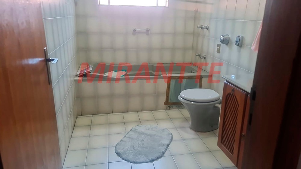Sobrado de 293m² com 2 quartos em Casa Verde
