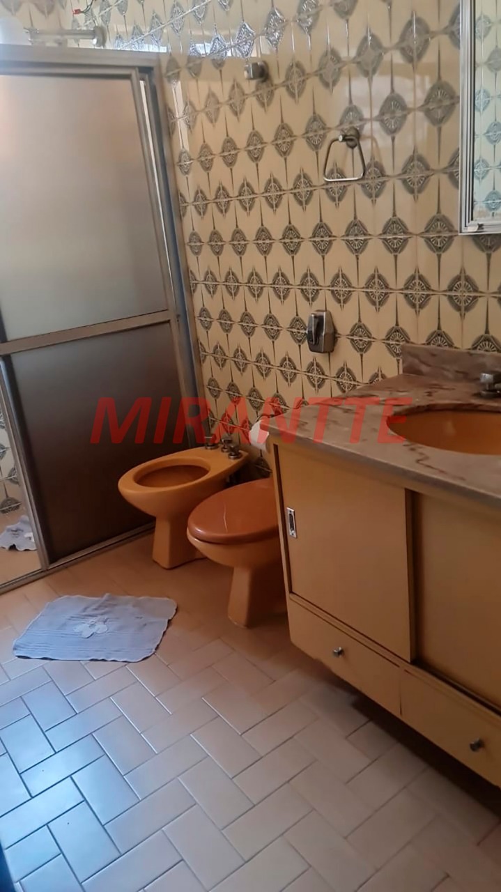 Sobrado de 293m² com 2 quartos em Casa Verde