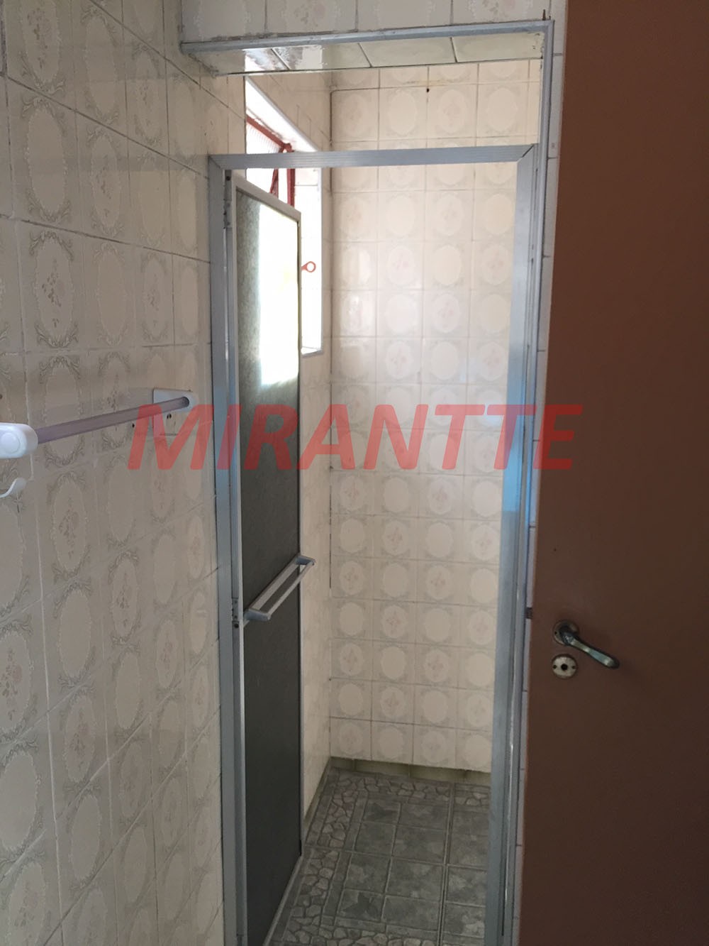 Casa terrea de 150m² com 2 quartos em Vila Galvão