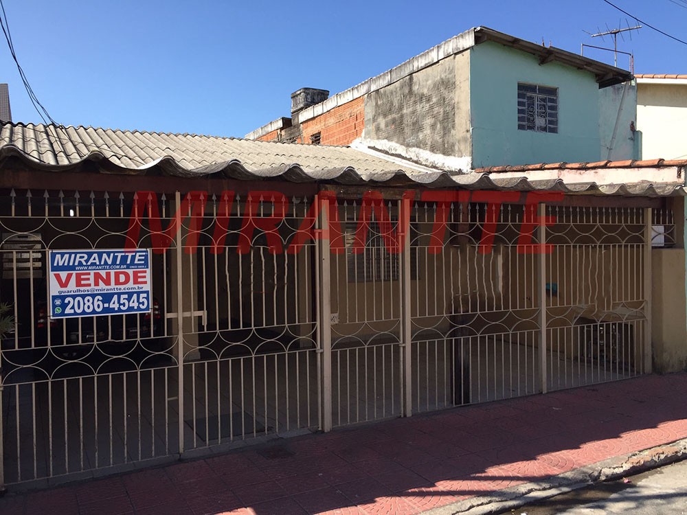 Casa terrea de 150m² com 2 quartos em Vila Galvão
