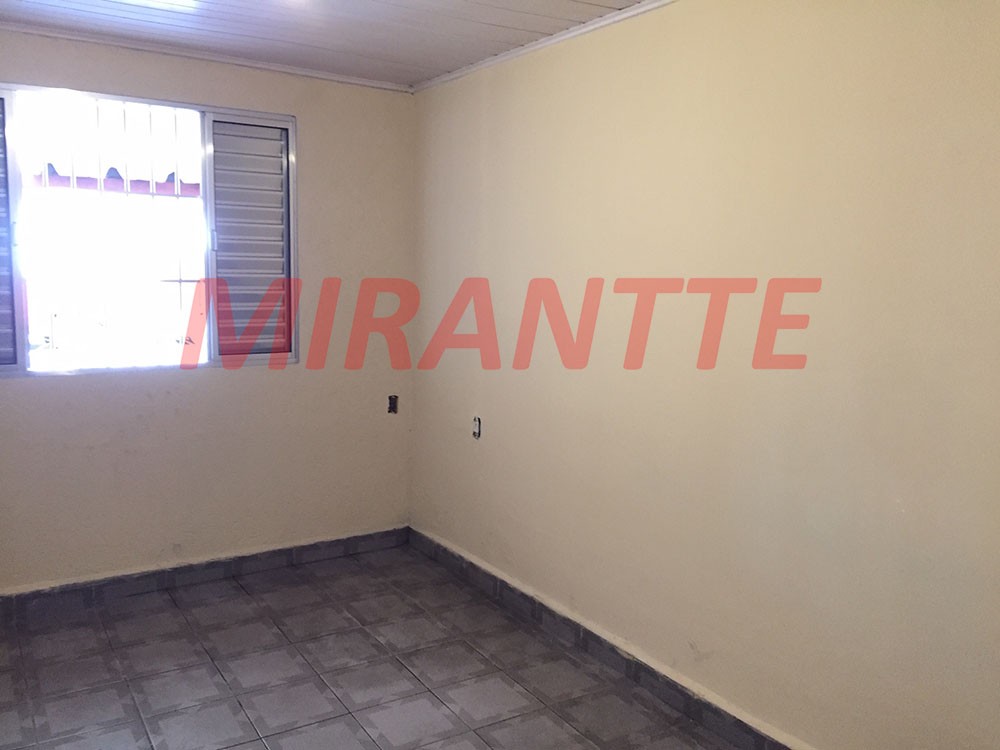 Casa terrea de 150m² com 2 quartos em Vila Galvão