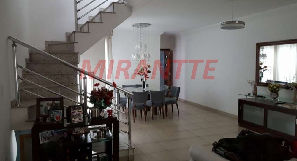 Sobrado de 380m² com 3 quartos em NÃO INFORMADO