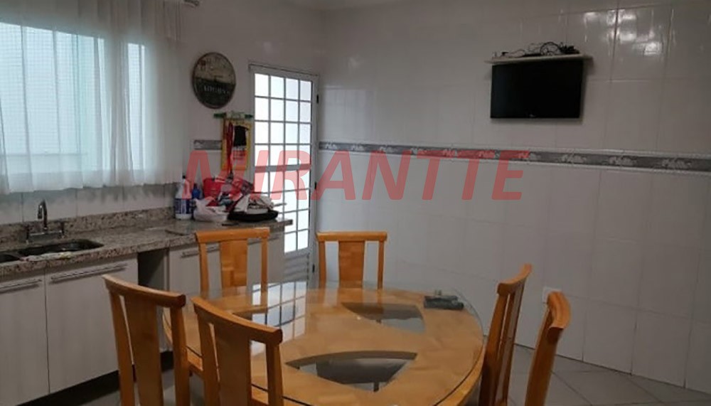 Sobrado de 380m² com 3 quartos em NÃO INFORMADO