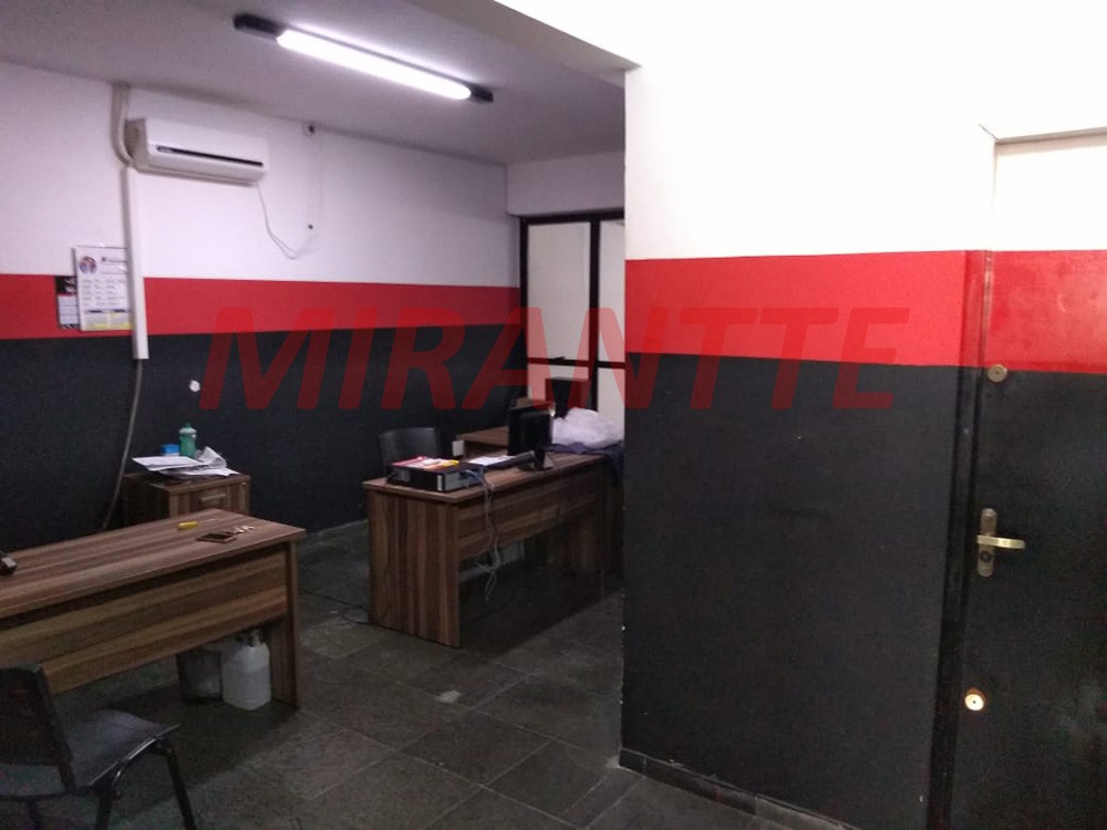 Galpao de 300m² em Casa Verde
