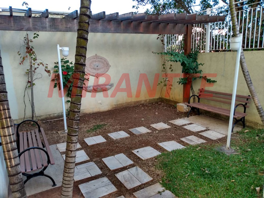 Sobrado com 4 quartos em Bosque da Saúde