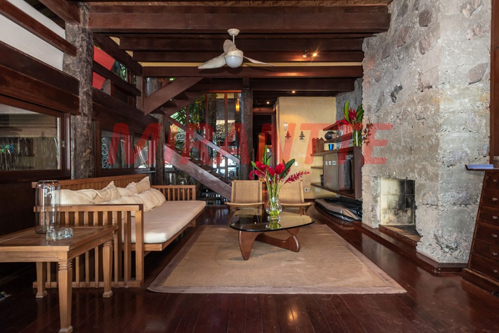Sobrado de 310m² com 3 quartos em Maresias