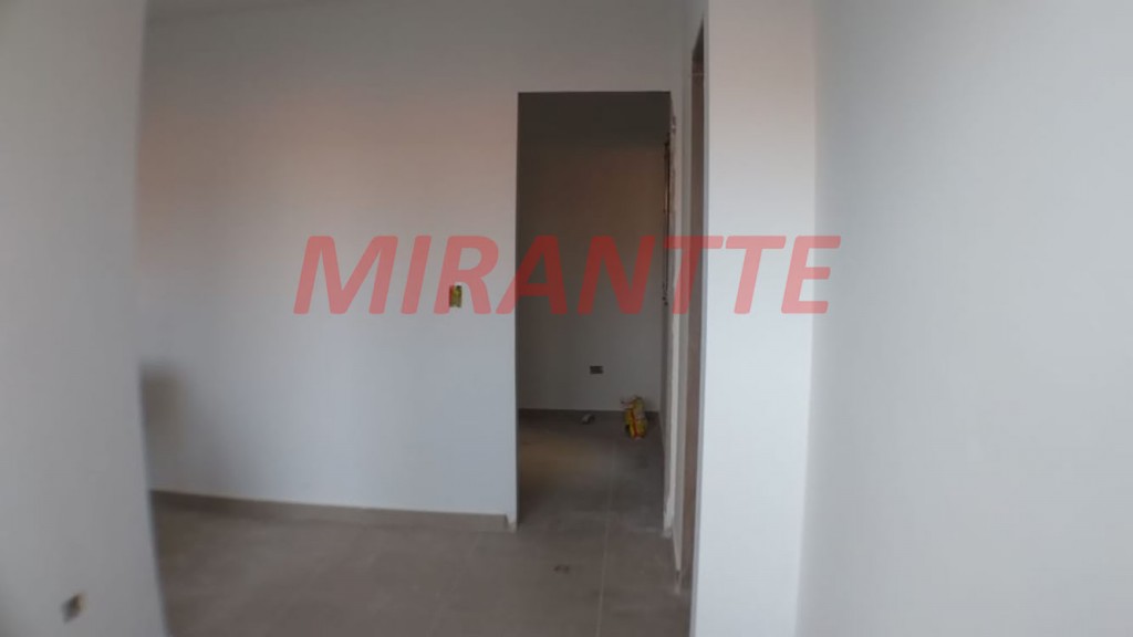 Apartamento de 38m² com 2 quartos em Parque Vitória