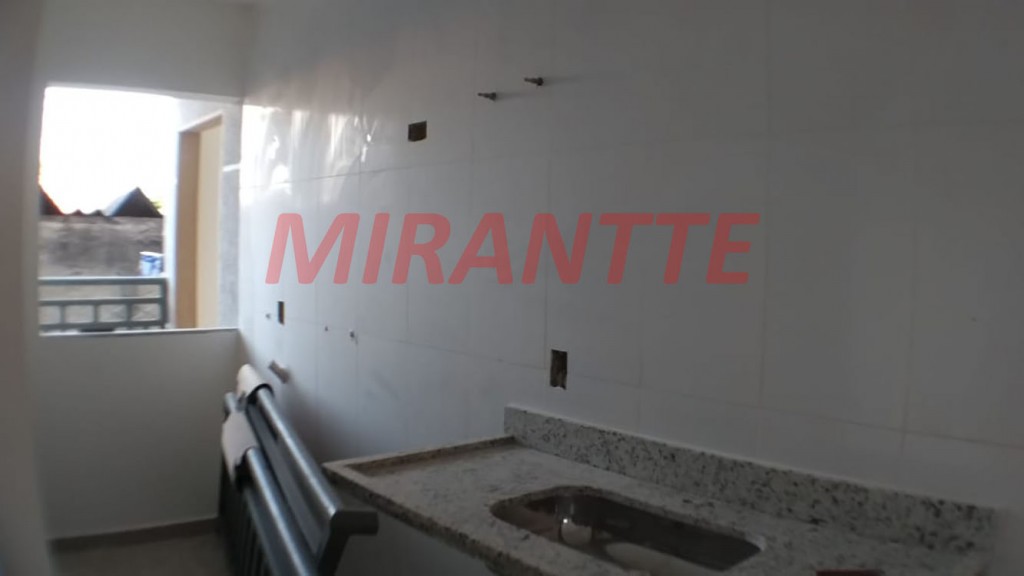 Apartamento de 38m² com 2 quartos em Parque Vitória