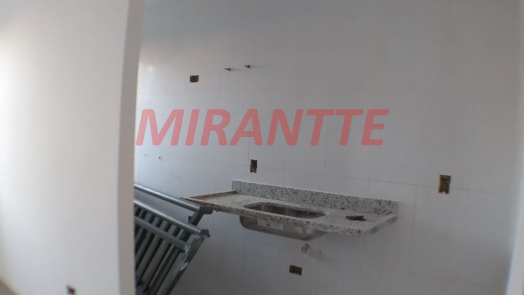 Apartamento de 38m² com 2 quartos em Parque Vitória