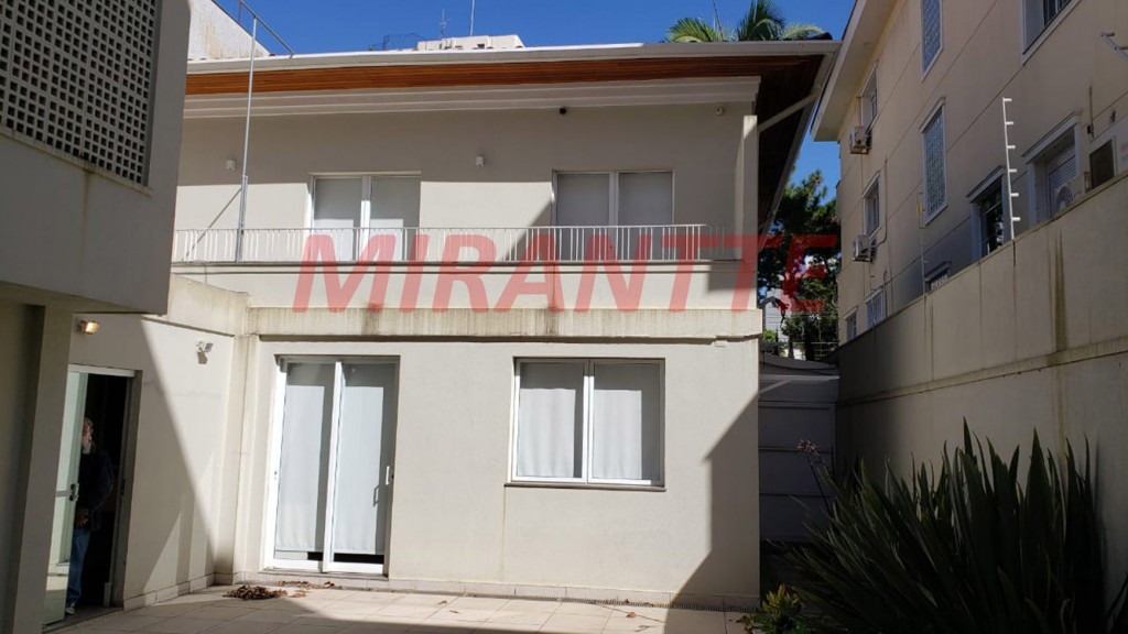 Comercial de 396m² em Pinheiros