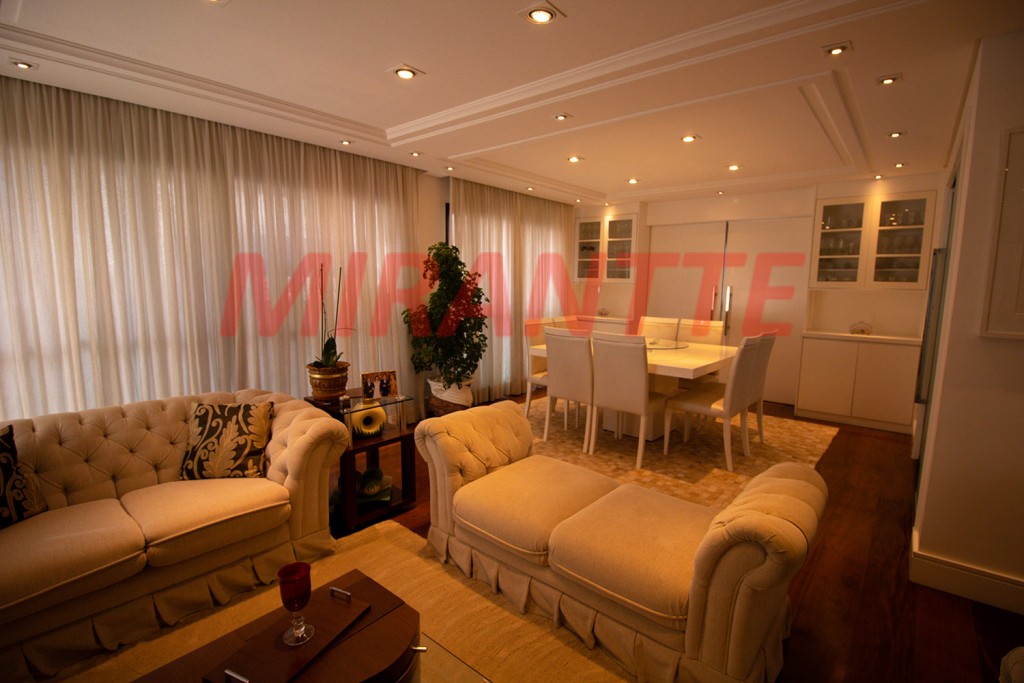 Apartamento de 220m² com 4 quartos em Santana
