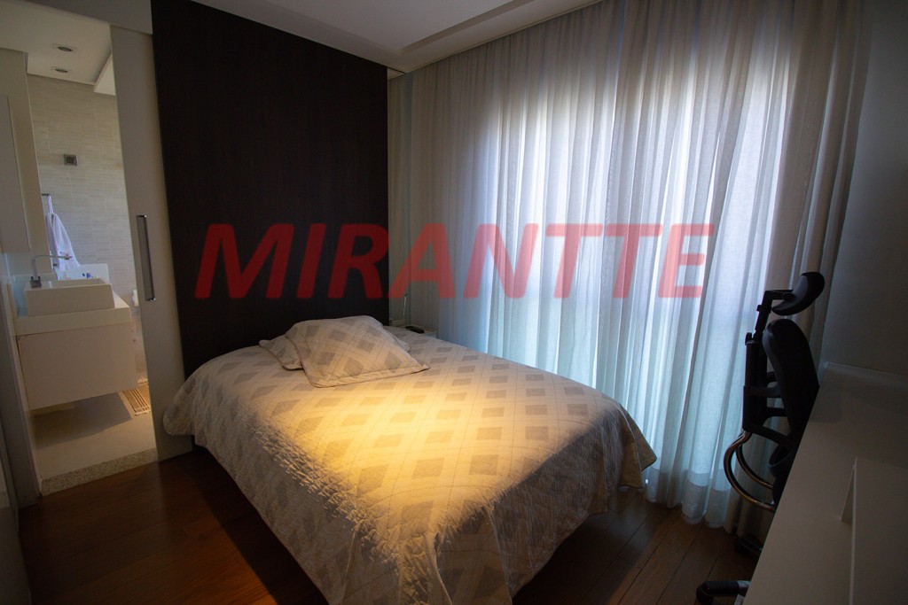 Apartamento de 220m² com 4 quartos em Santana