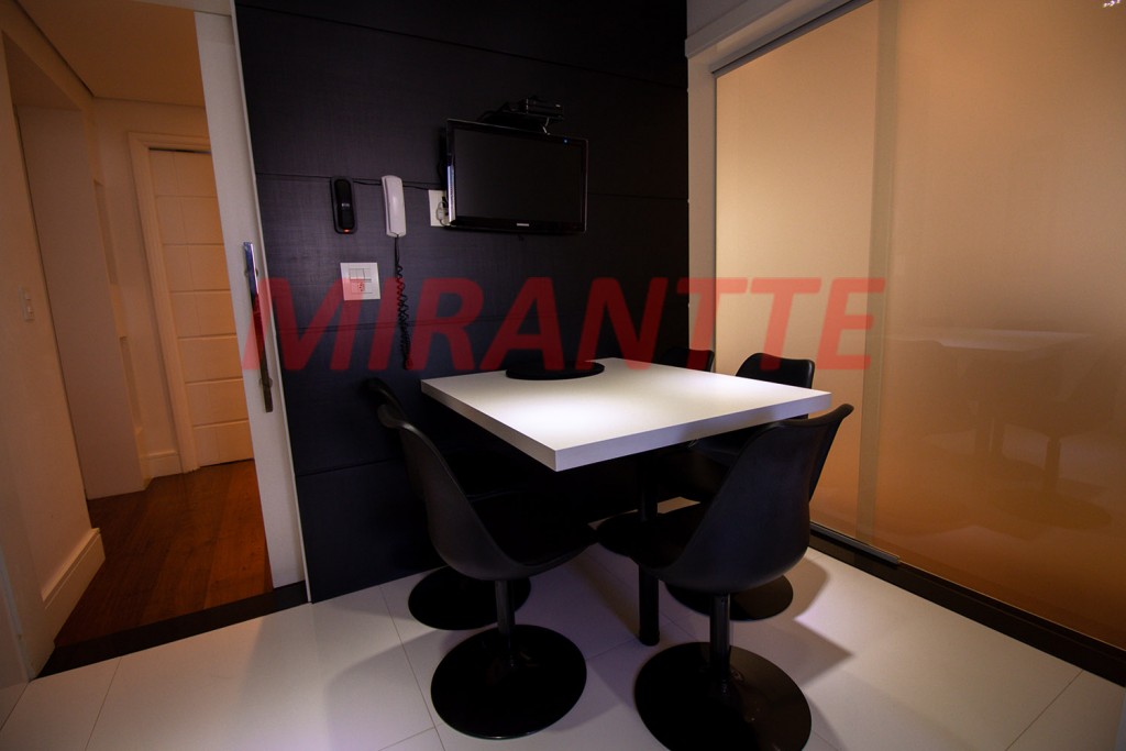 Apartamento de 220m² com 4 quartos em Santana
