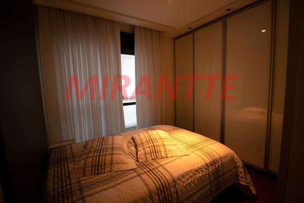 Apartamento de 220m² com 4 quartos em Santana