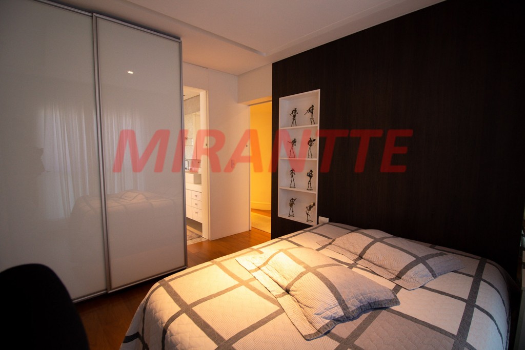 Apartamento de 220m² com 4 quartos em Santana
