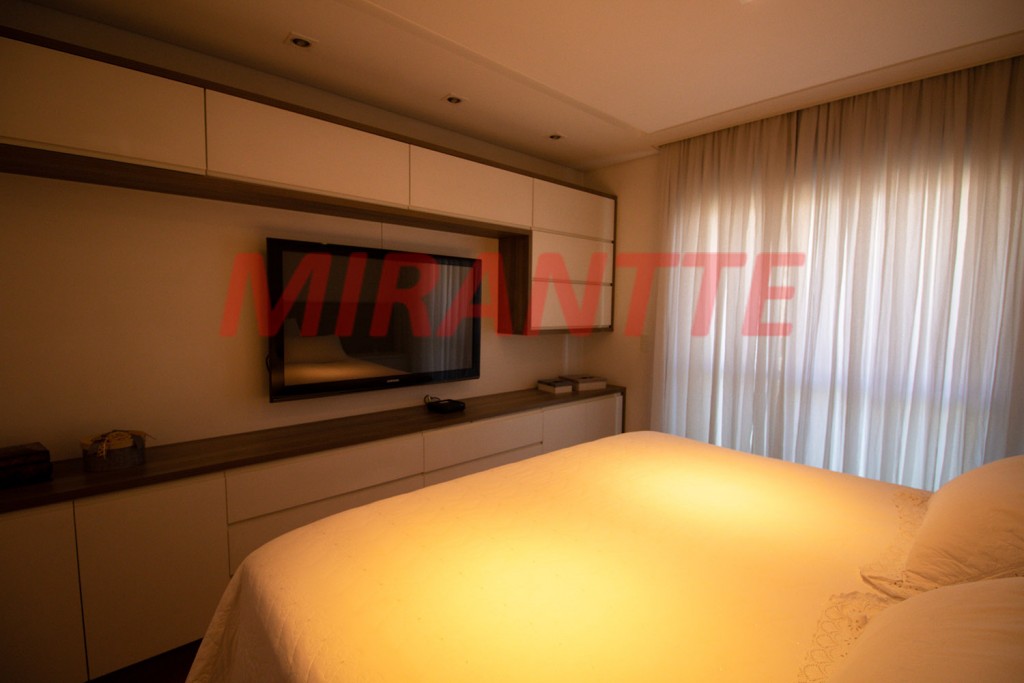 Apartamento de 220m² com 4 quartos em Santana
