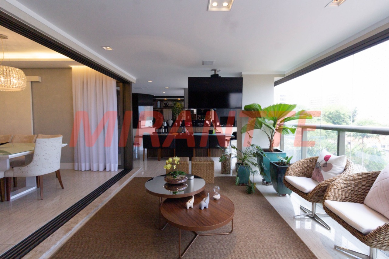 Apartamento de 250m² com 3 quartos em Santana