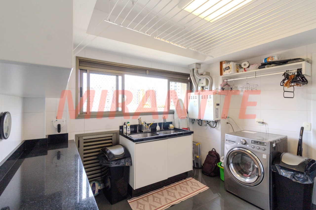 Apartamento de 250m² com 3 quartos em Santana