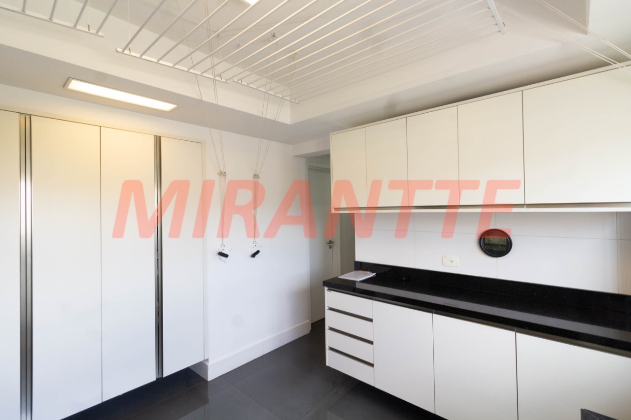 Apartamento de 250m² com 3 quartos em Santana