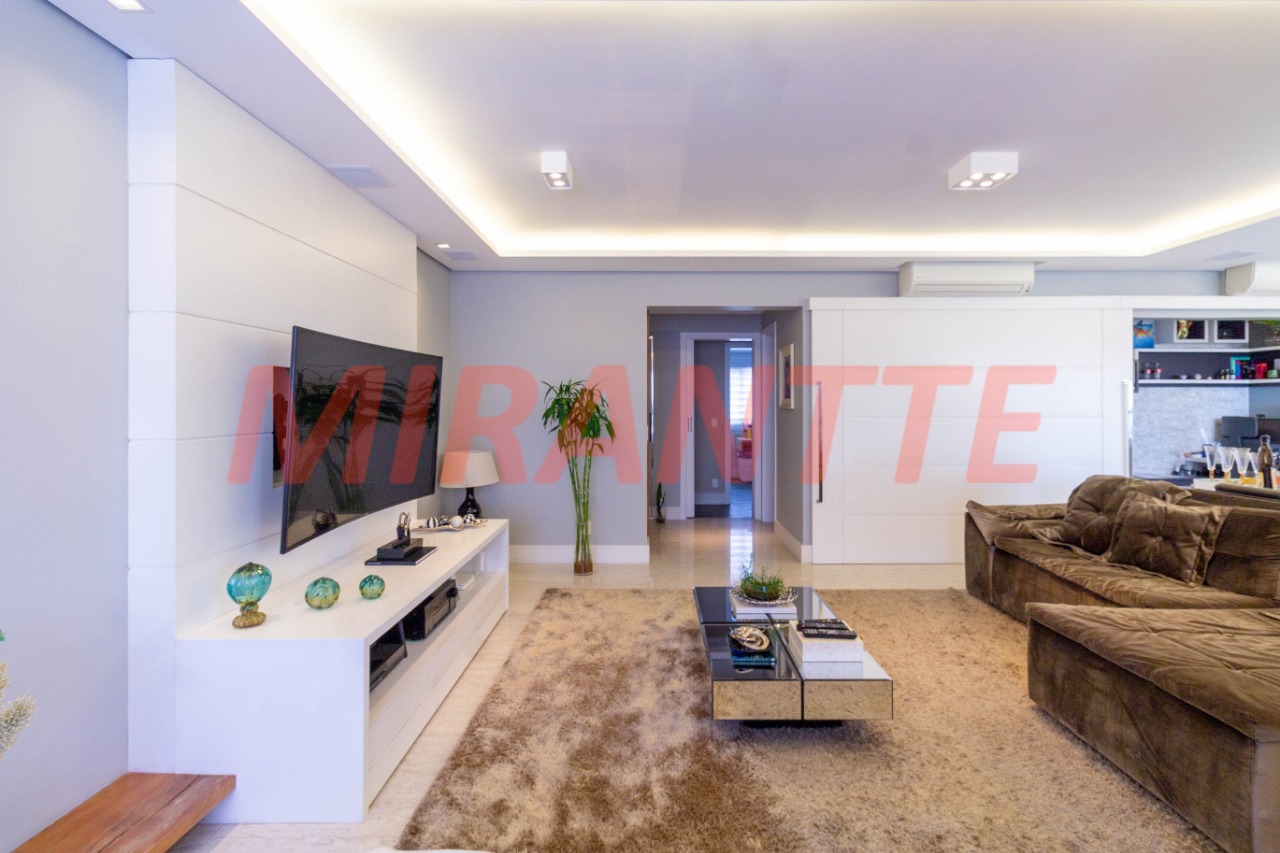Apartamento de 250m² com 3 quartos em Santana