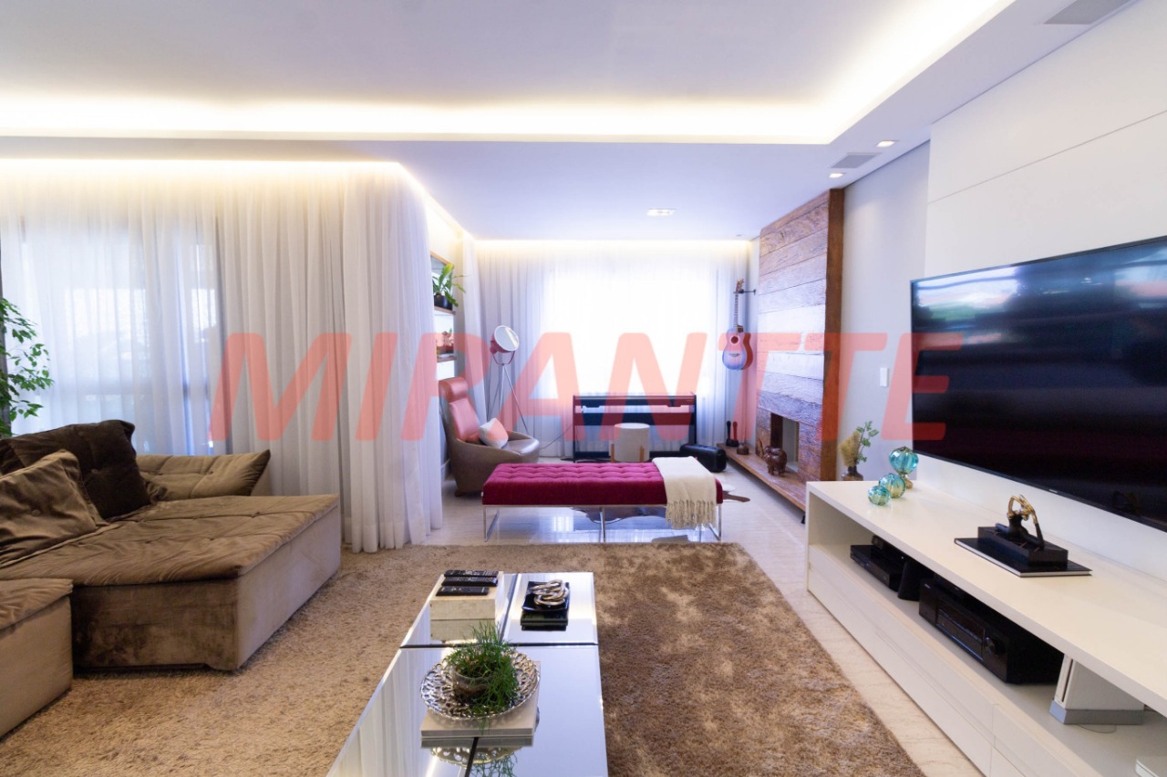Apartamento de 250m² com 3 quartos em Santana