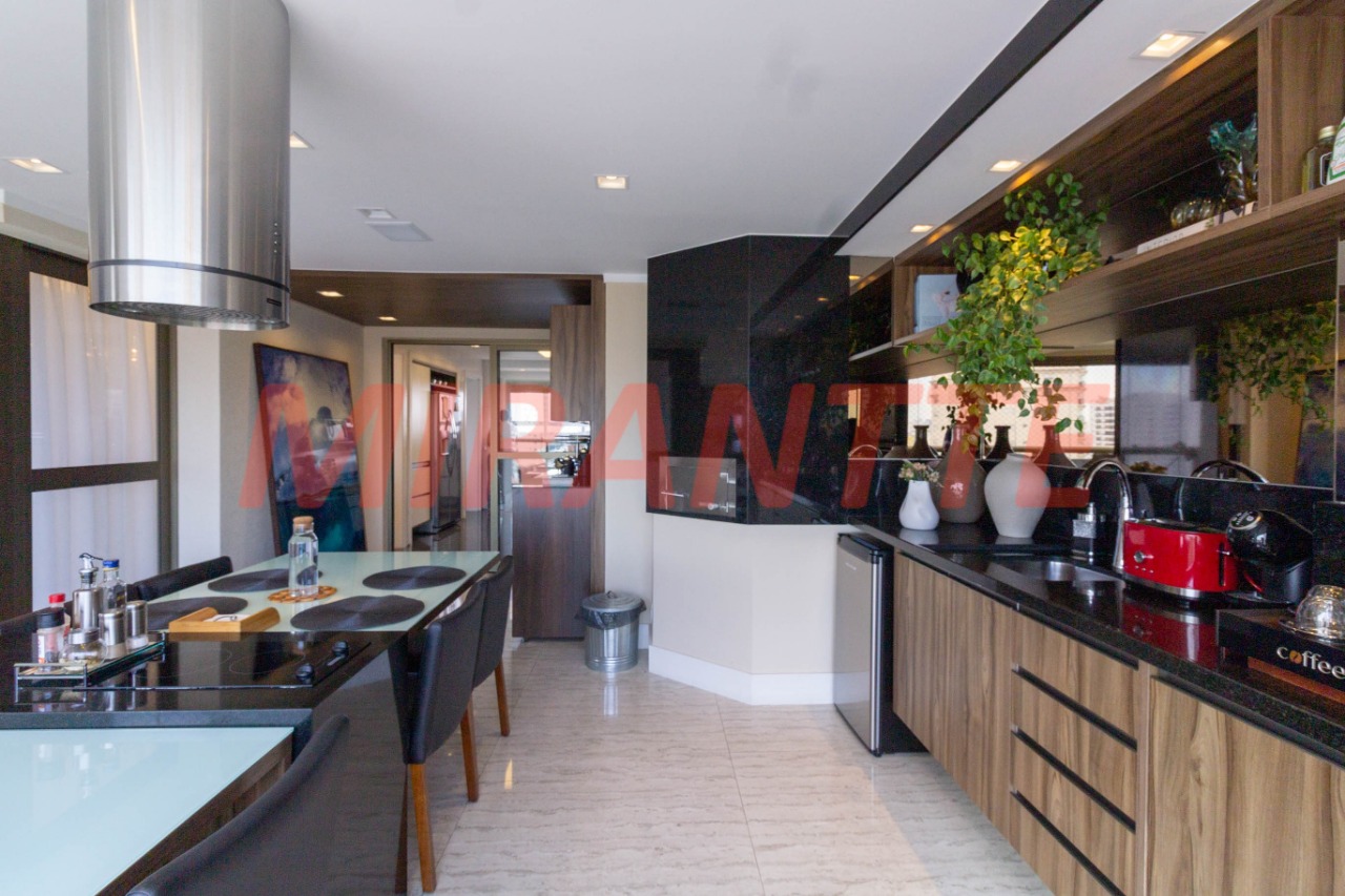 Apartamento de 250m² com 3 quartos em Santana