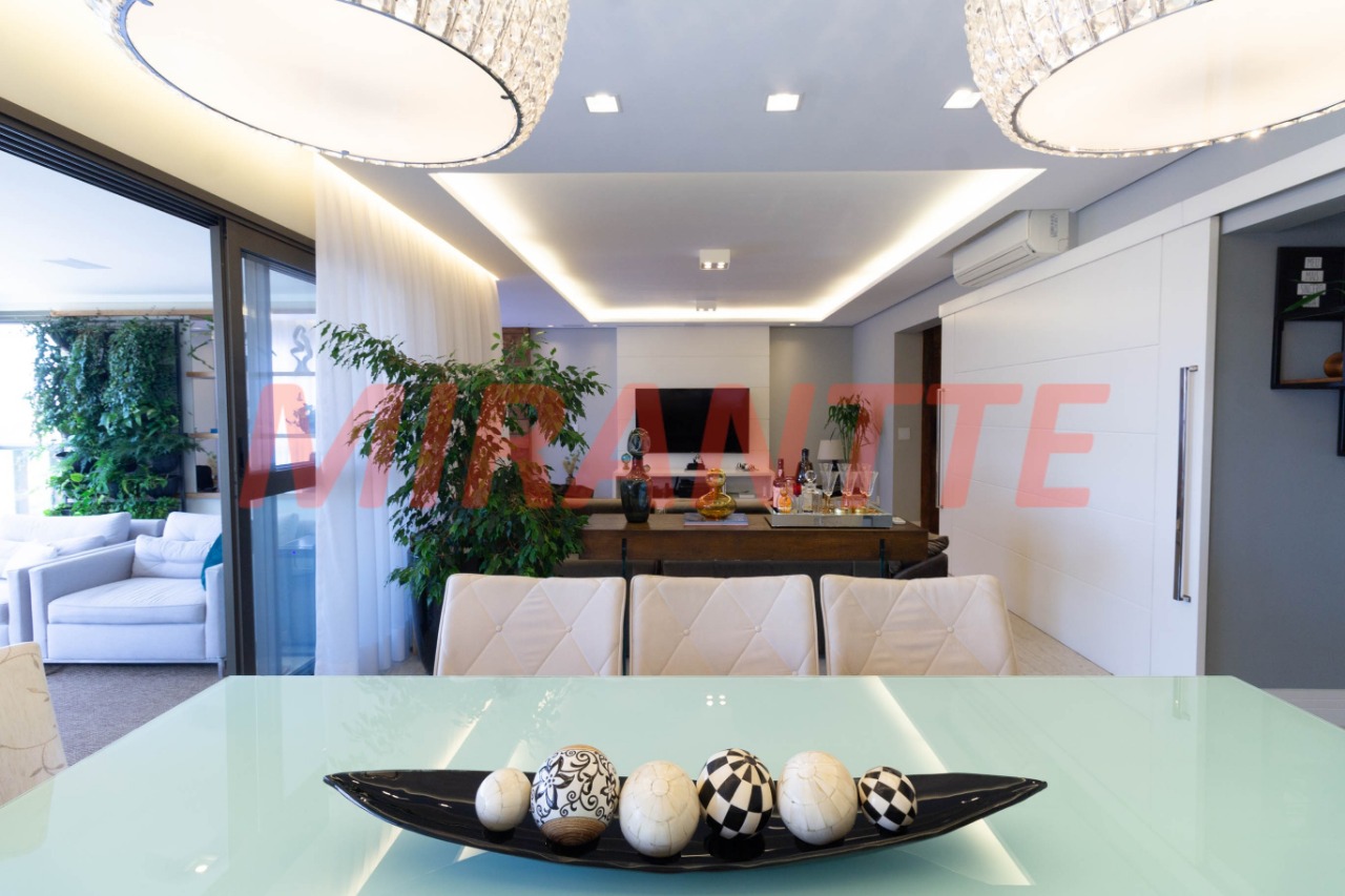 Apartamento de 250m² com 3 quartos em Santana