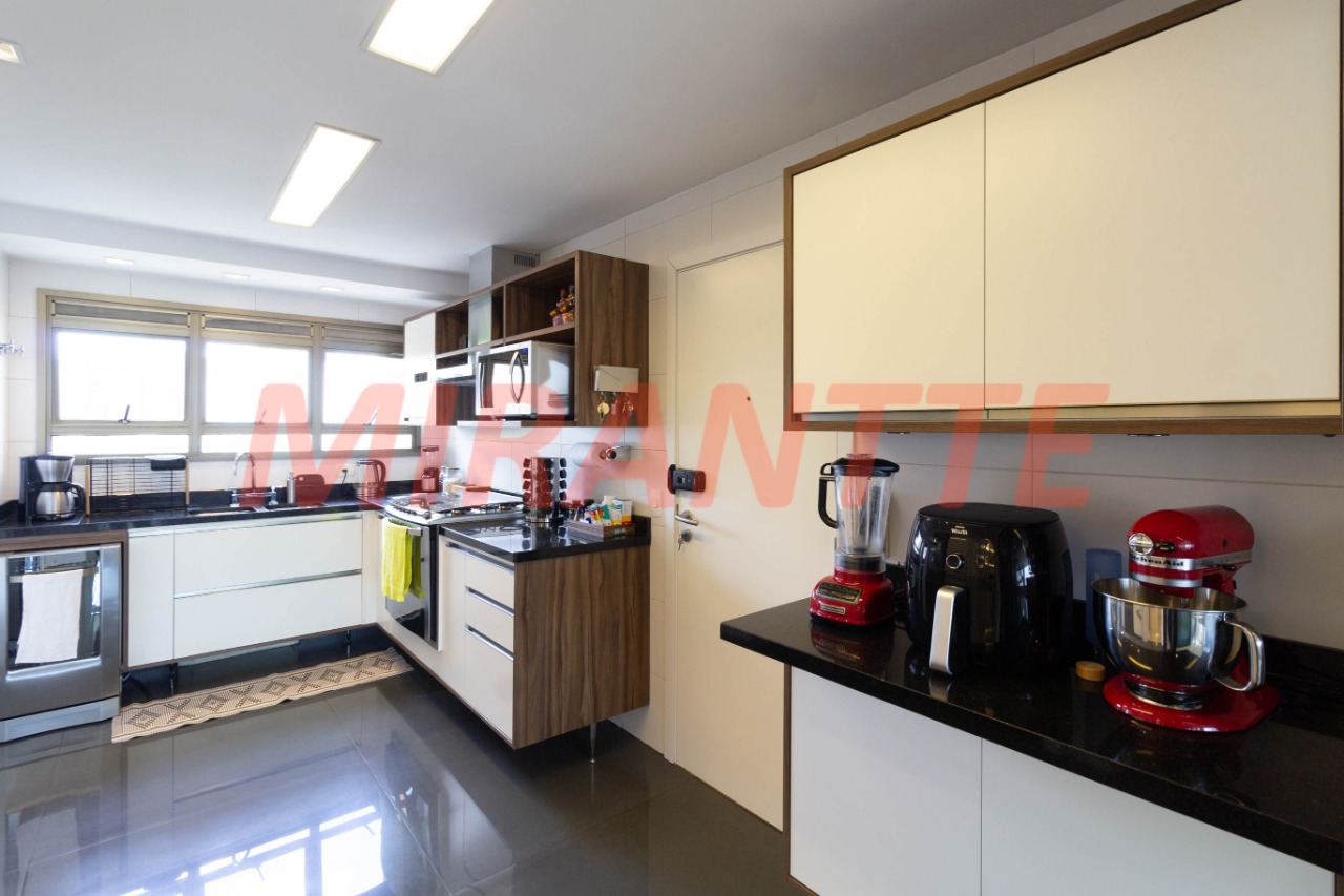 Apartamento de 250m² com 3 quartos em Santana