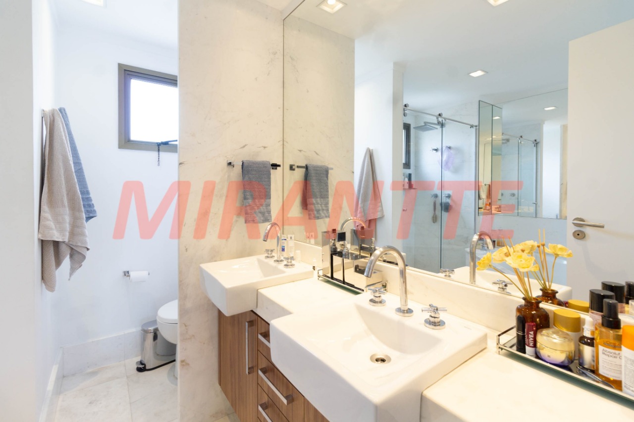 Apartamento de 250m² com 3 quartos em Santana