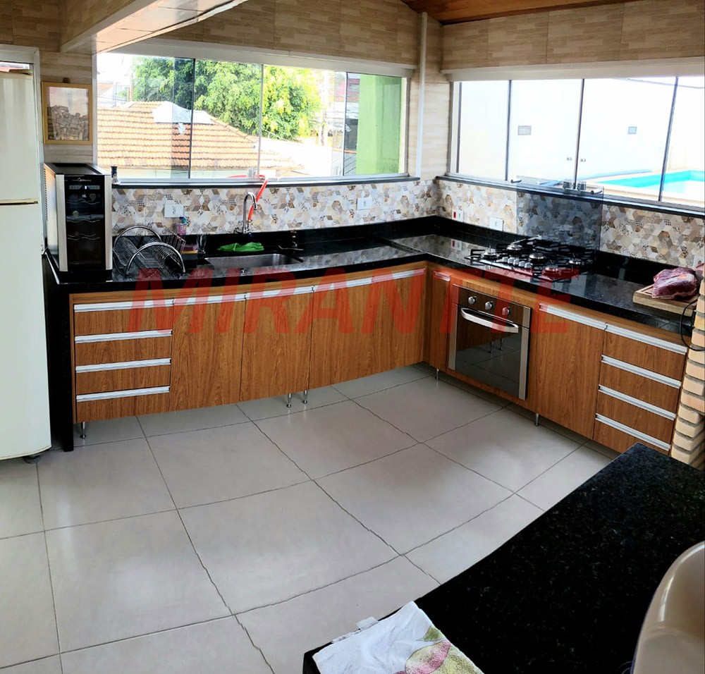 Sobrado de 278m² com 3 quartos em Penha