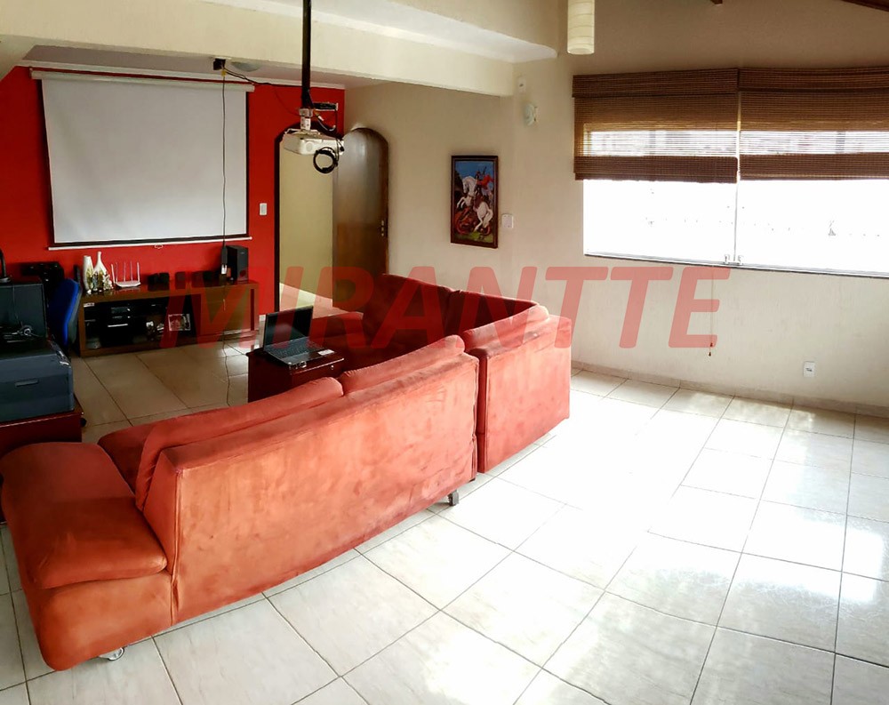 Sobrado de 278m² com 3 quartos em Penha