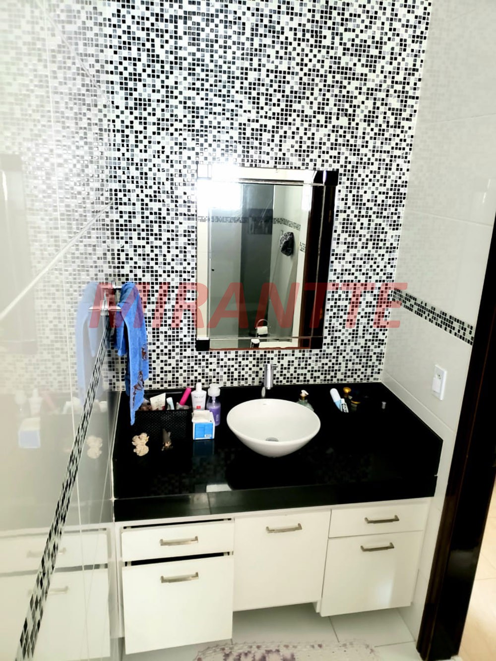 Sobrado de 278m² com 3 quartos em Penha