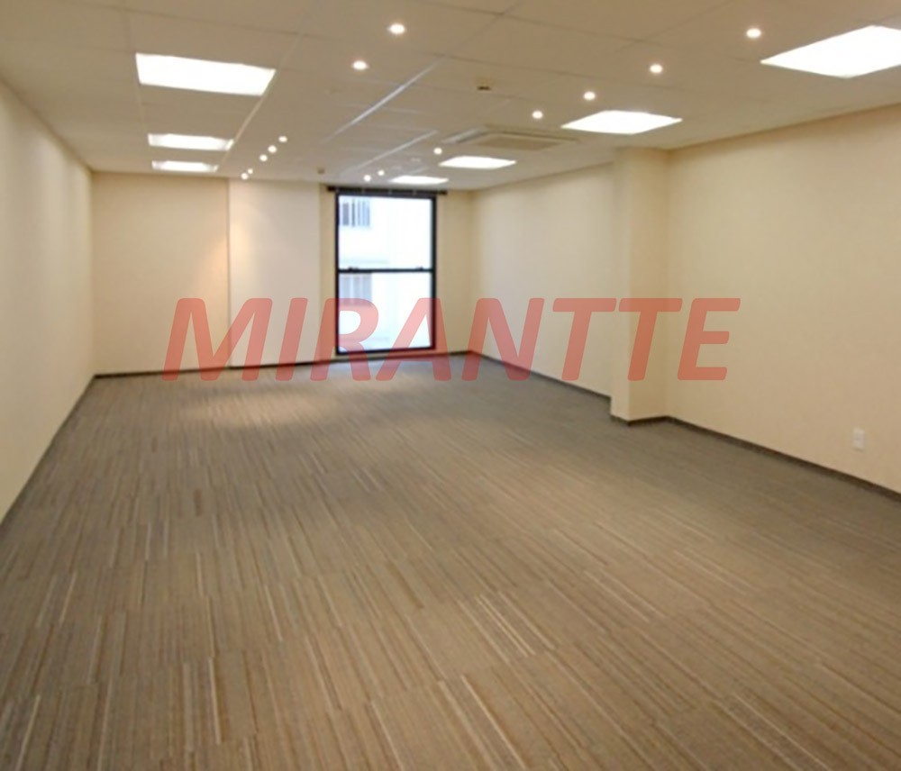 Comercial de 832m² em Bela Vista