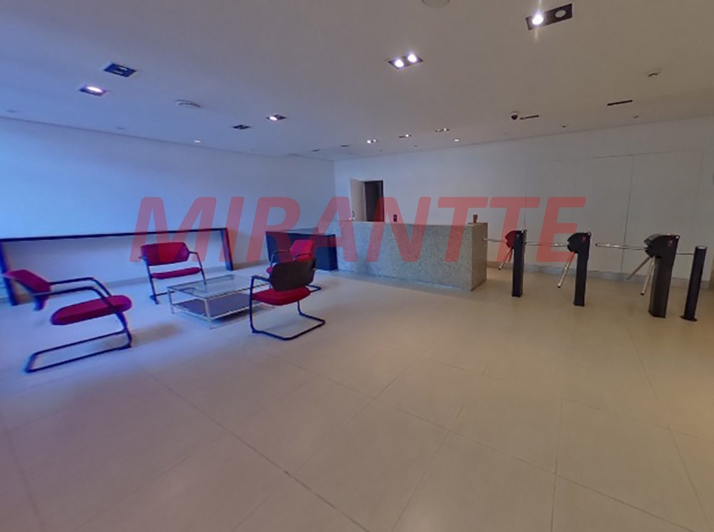 Comercial de 832m² em Bela Vista