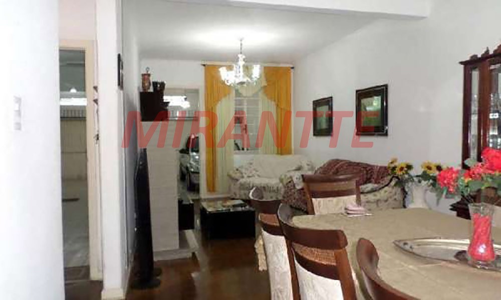 Sobrado de 230m² com 3 quartos em Indianópolis