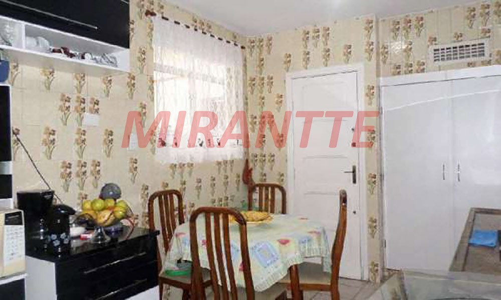 Sobrado de 230m² com 3 quartos em Indianópolis