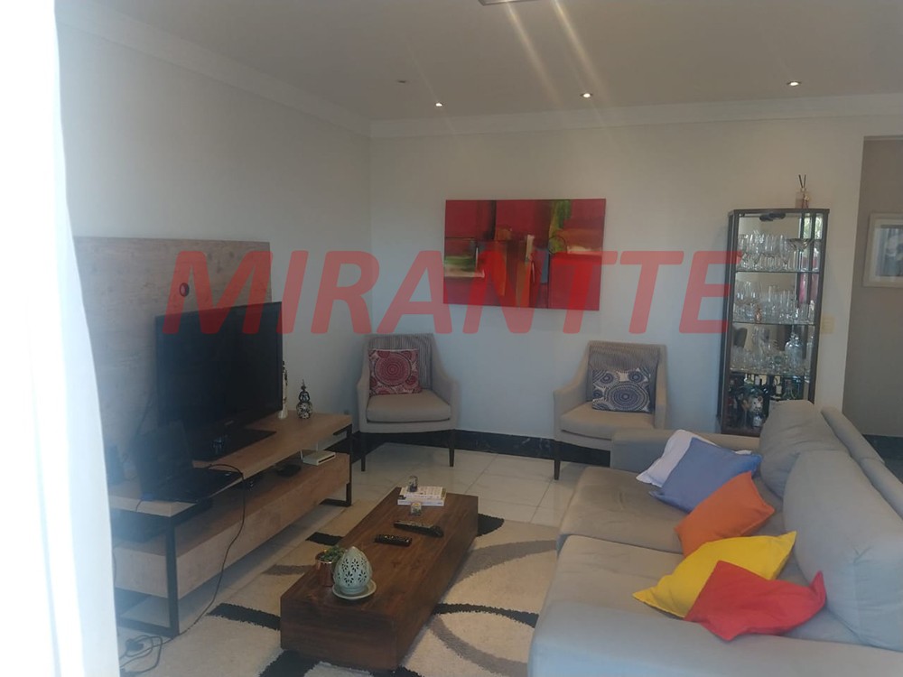 Apartamento de 140m² com 3 quartos em Jardim Claudia