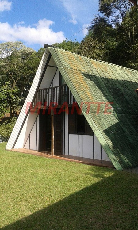 Sobrado de 90m² com 6 quartos em Serra Da Cantareira