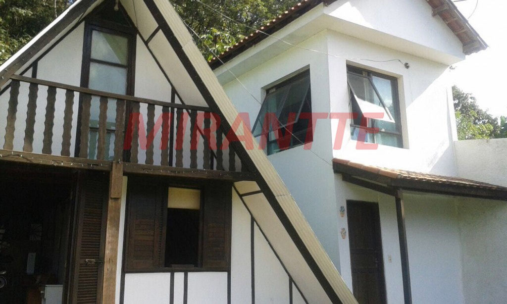 Sobrado de 90m² com 6 quartos em Serra Da Cantareira