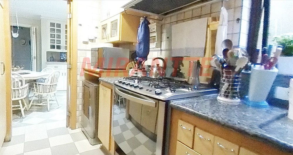 Sobrado de 580m² com 5 quartos em Jardim São Bento