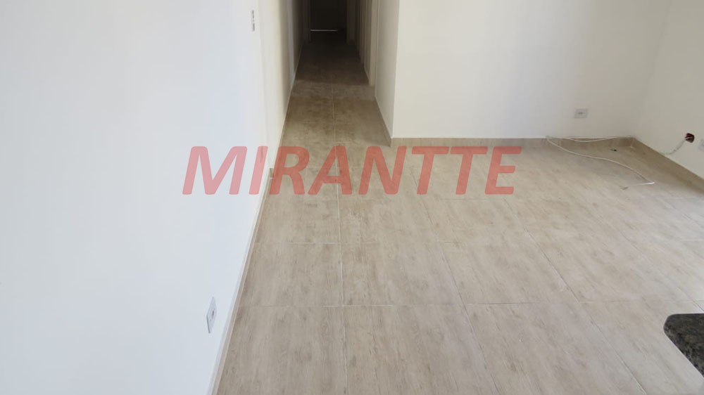 Apartamento de 62m² com 2 quartos em Vila Galvão