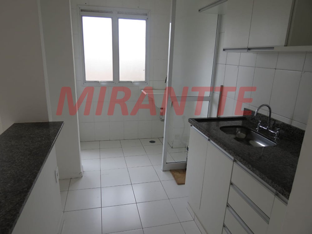 Apartamento de 62m² com 2 quartos em Vila Galvão