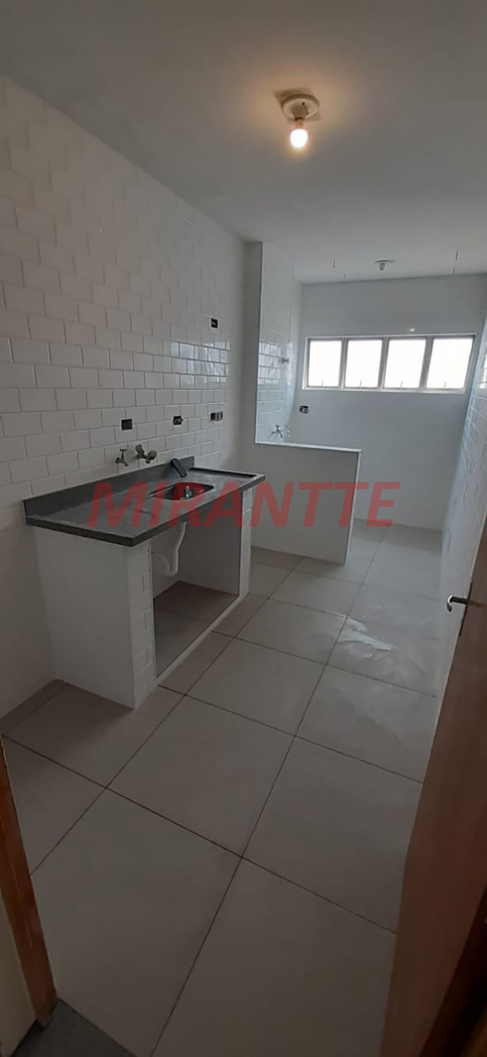 Apartamento de 60m² com 2 quartos em Vila Leonor