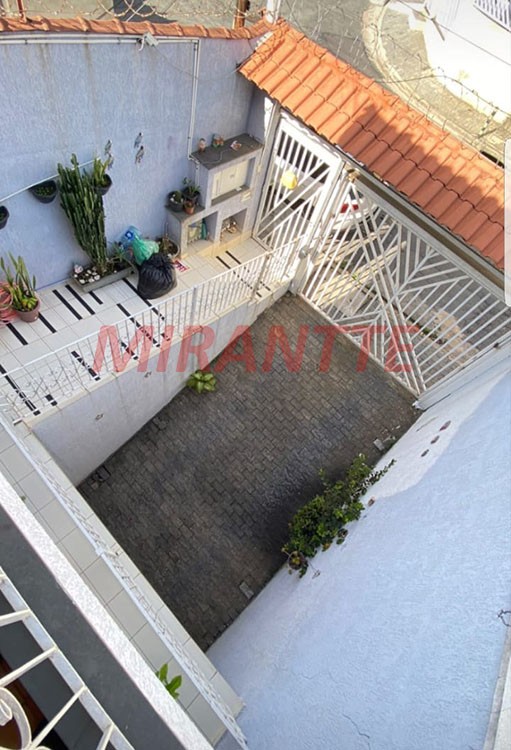 Sobrado de 210m² com 3 quartos em Vila Mazzei